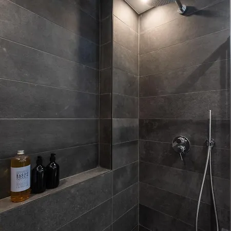 Pensión Bligny Zero By To Art 4*